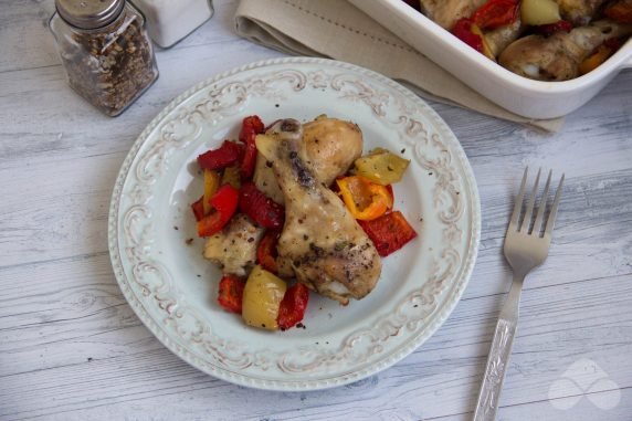 Куриные ножки с перцем и специями в духовке – фото приготовления рецепта, шаг 7
