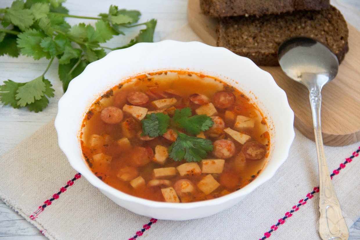 Солянка с колбасой и болгарским перцем – простой и вкусный рецепт с фото  (пошагово)