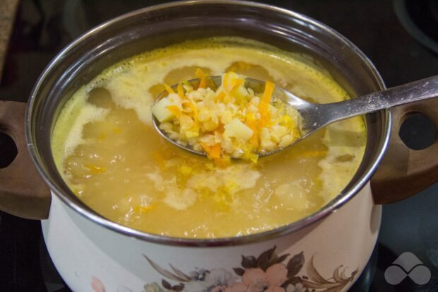 Гороховый суп-пюре – фото приготовления рецепта, шаг 5