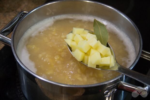 Гороховый суп без мяса и зажарки – фото приготовления рецепта, шаг 4