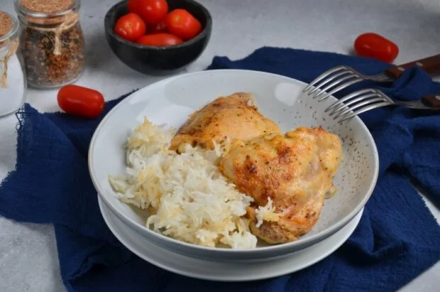 Рис с капустой и курицей в рукаве для запекания в духовке