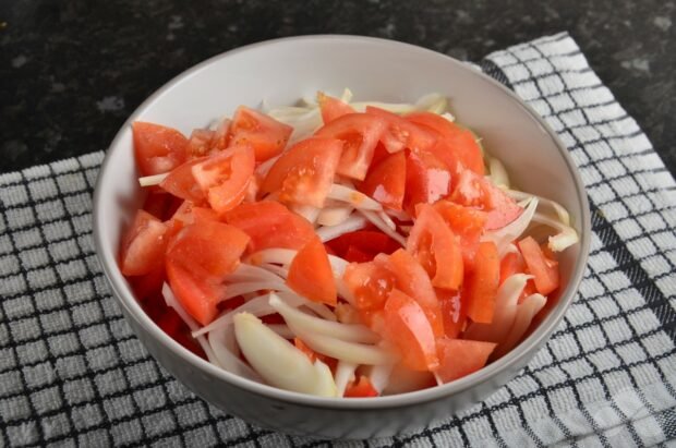 Овощной салат с баклажанами на зиму – фото приготовления рецепта, шаг 3
