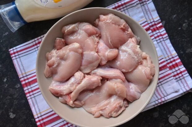 Курица в майонезе на углях – фото приготовления рецепта, шаг 1