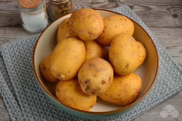 Картошка по-деревенски в духовке – фото приготовления рецепта, шаг 1