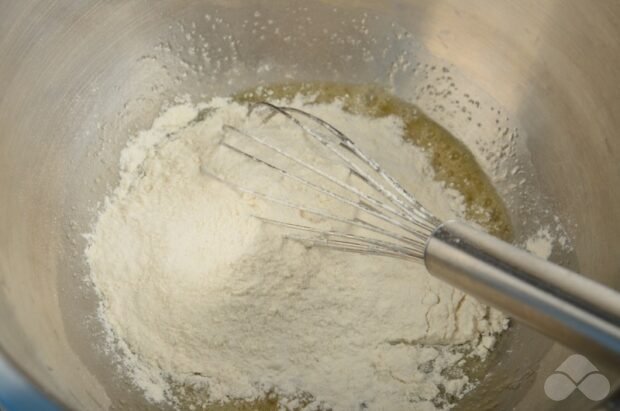 Сырные блины с укропом – фото приготовления рецепта, шаг 2