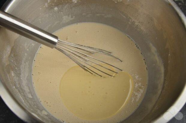 Сырные блины с укропом – фото приготовления рецепта, шаг 3