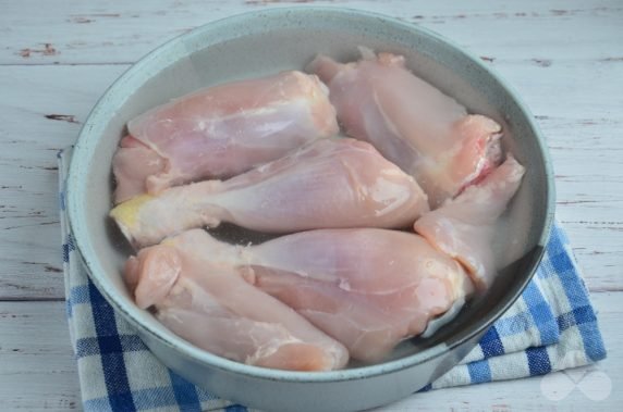 Плов из домашней курицы – фото приготовления рецепта, шаг 1