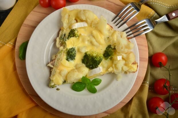 Как приготовить брокколи на сковороде с яйцом и сыром
