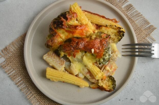 Филе рыбы с брокколи и кукурузой – фото приготовления рецепта, шаг 5