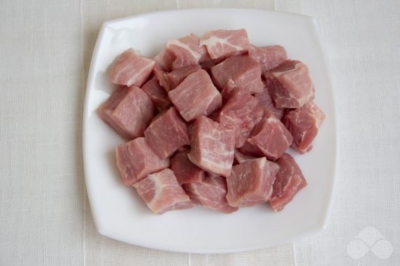 Овощное рагу со свининой и шампиньонами – фото приготовления рецепта, шаг 1
