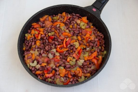 Овощное рагу с фасолью – фото приготовления рецепта, шаг 4
