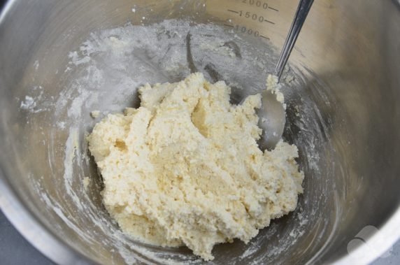Бабушкины сырники – фото приготовления рецепта, шаг 3