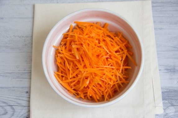 Как приготовить рецепт Корейская морковь на зиму