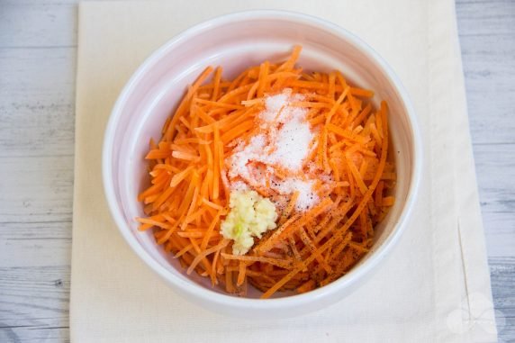 Домашняя морковь по-корейски – фото приготовления рецепта, шаг 2