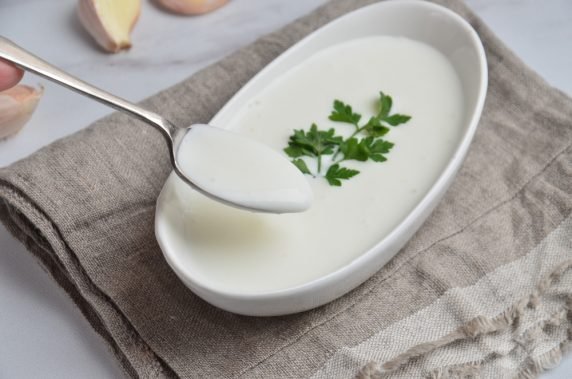 Белый чесночный соус – фото приготовления рецепта, шаг 4