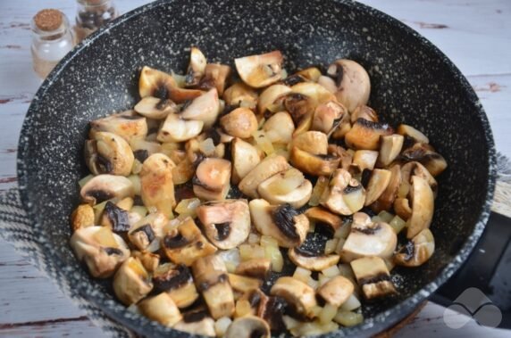 Булгур с грибами и луком – фото приготовления рецепта, шаг 3