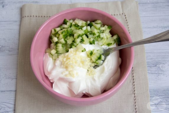 Цацики на основе греческого йогурта – фото приготовления рецепта, шаг 4