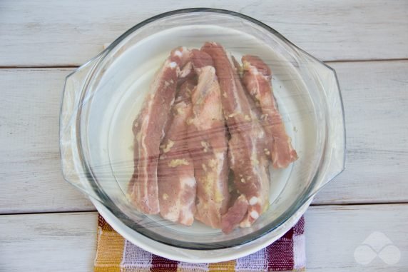 Простой рецепт свиных ребер в духовке – фото приготовления рецепта, шаг 5