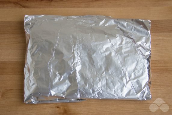 Сочный стейк из свинины в духовке – фото приготовления рецепта, шаг 4