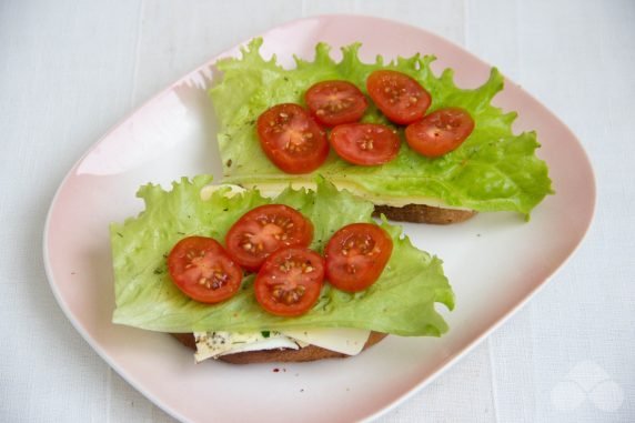 Бутерброды с омлетом и зеленью – фото приготовления рецепта, шаг 3