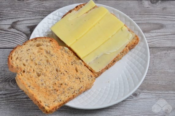 Горячие бутерброды с сыром – фото приготовления рецепта, шаг 2
