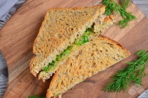 Горячие бутерброды с сыром – фото приготовления рецепта, шаг 5