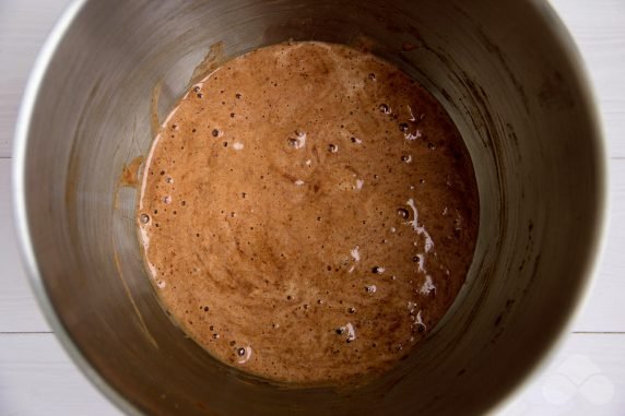Бисквитный торт «Праздник» – фото приготовления рецепта, шаг 6