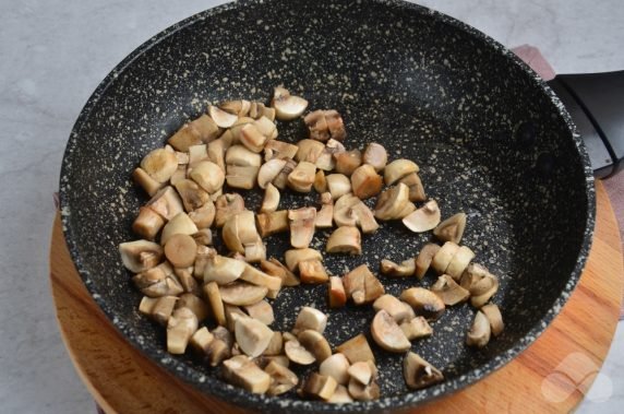 Фаршированное куриное филе с грибами – фото приготовления рецепта, шаг 1