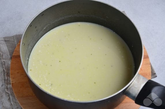 Тефтели из индейки в сметанно-чесночном соусе – фото приготовления рецепта, шаг 6