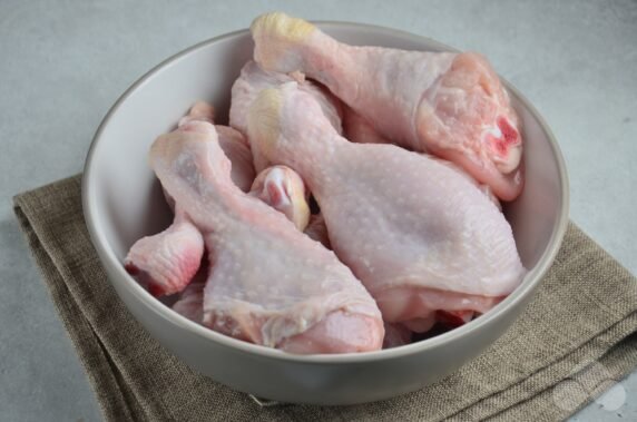 Куриные голени в аэрофритюрнице – фото приготовления рецепта, шаг 1