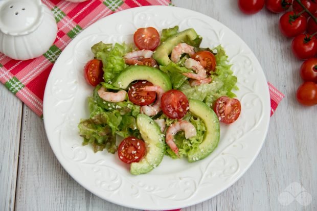 Салат с авокадо и креветками: вкусный рецепт с фото пошагово
