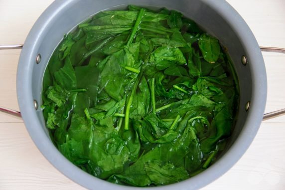 Грузинские пхали с зеленью – фото приготовления рецепта, шаг 1