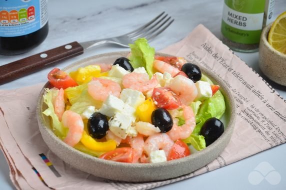 Греческий салат с креветками – фото приготовления рецепта, шаг 6