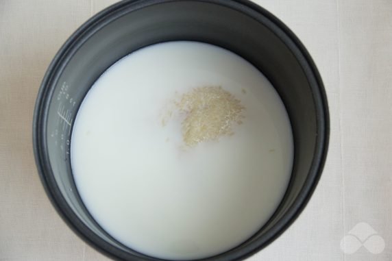 Рисовая каша на молоке в мультиварке – фото приготовления рецепта, шаг 2