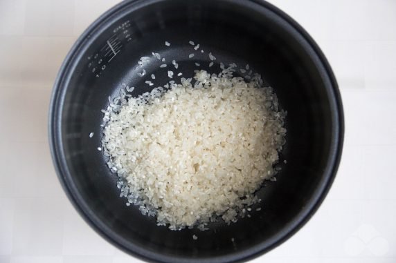 Сладкая рисовая каша в мультиварке – фото приготовления рецепта, шаг 1