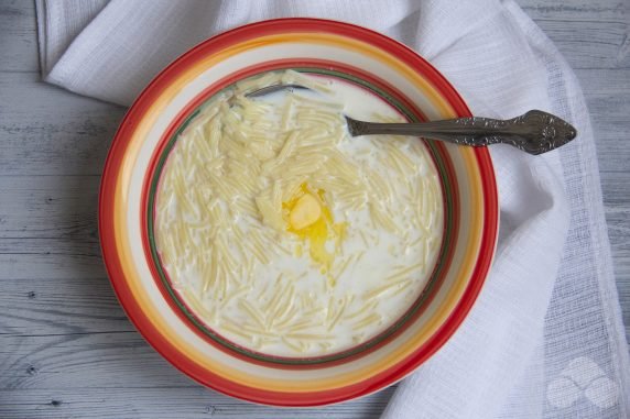 Идеальный молочный суп с вермишелью – фото приготовления рецепта, шаг 4