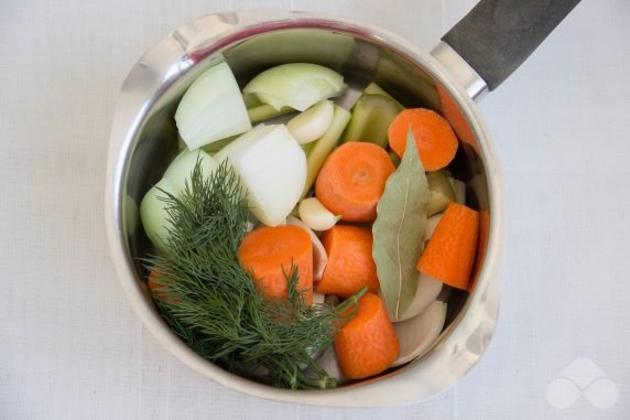 Овощной бульон с морковью и зеленью – фото приготовления рецепта, шаг 2