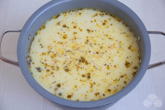 Финская уха с плавленым сыром – фото приготовления рецепта, шаг 6
