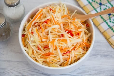 Простые и вкусные рецепты салатов на зиму