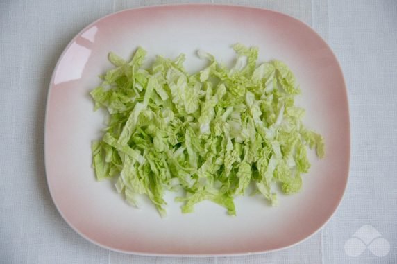 Быстрый салат из пекинской капусты – фото приготовления рецепта, шаг 1