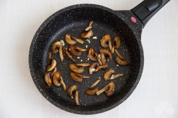 Бутерброды с грибами – фото приготовления рецепта, шаг 3