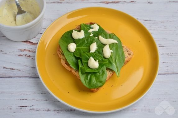 Вегетарианские бутерброды со шпинатом – фото приготовления рецепта, шаг 2