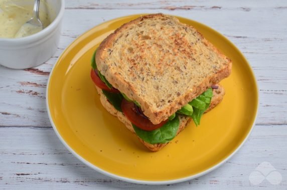 Вегетарианские бутерброды со шпинатом – фото приготовления рецепта, шаг 4