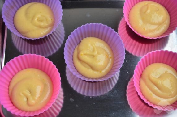 Бисквитное печенье с лимонной цедрой – фото приготовления рецепта, шаг 4