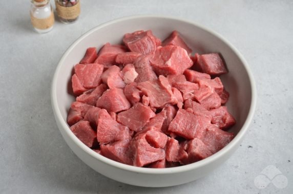 Классический рецепт гуляша из говядины – фото приготовления рецепта, шаг 1