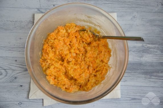 Морковные маффины – фото приготовления рецепта, шаг 3