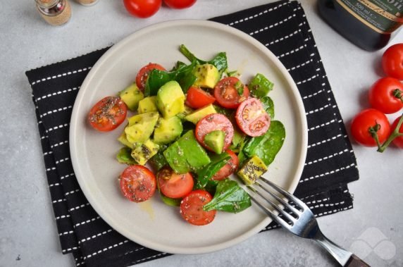 Вегетарианский салат с авокадо и семенами чиа – фото приготовления рецепта, шаг 5