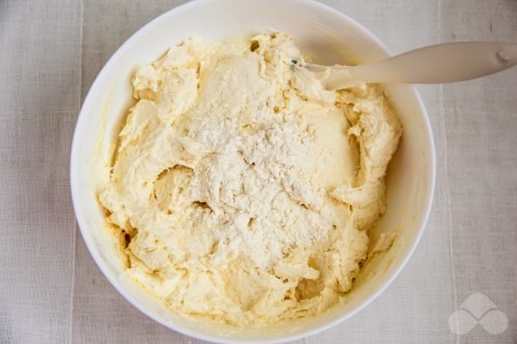 Сырники из творожного сыра – фото приготовления рецепта, шаг 3