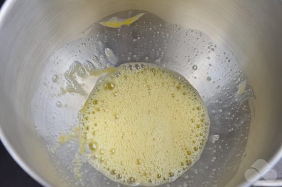 Тонкие блины на молоке – фото приготовления рецепта, шаг 1