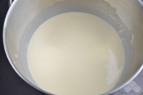 Тонкие блины на молоке – фото приготовления рецепта, шаг 4